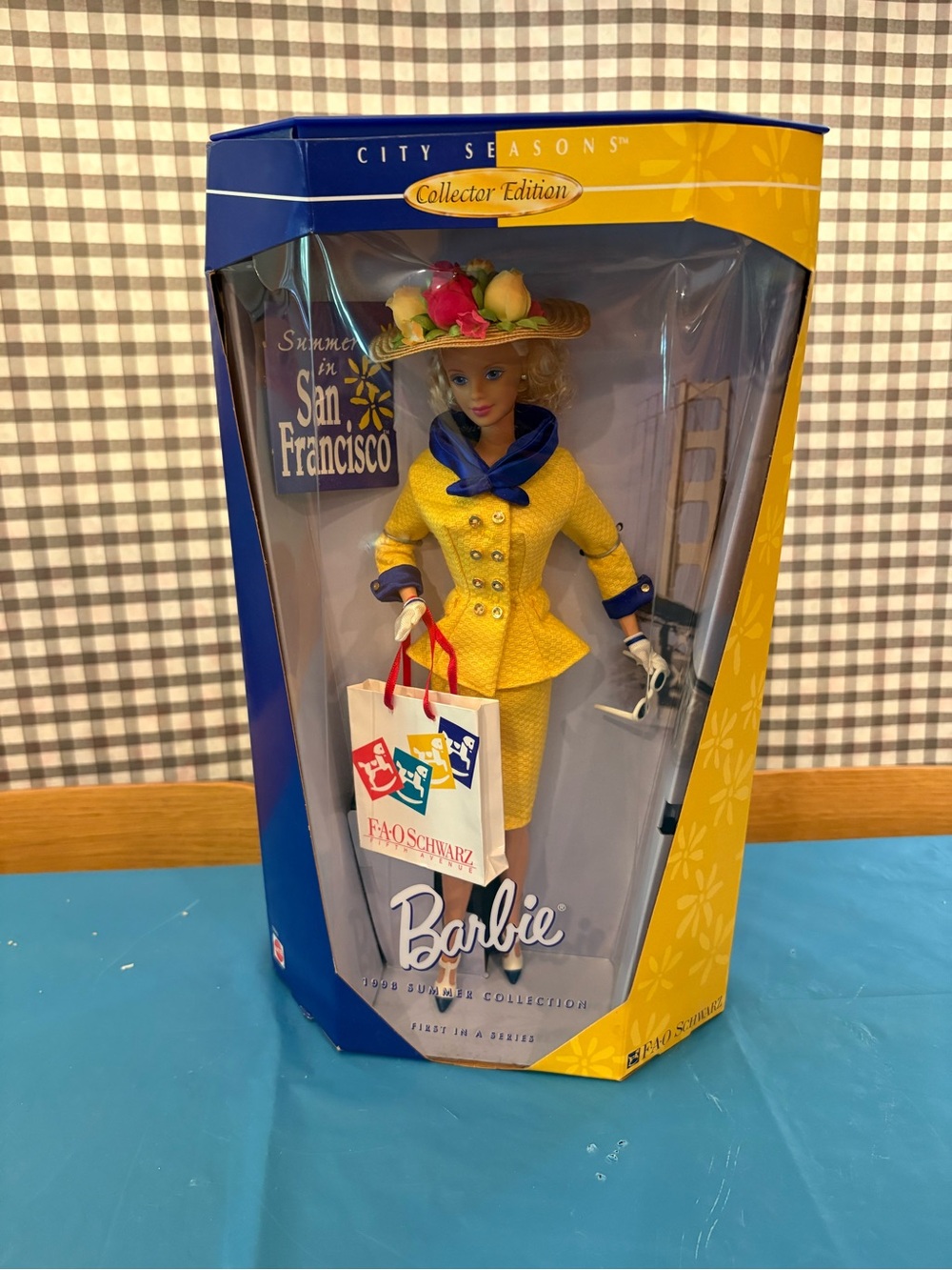 Barbie City Seasons Collector Edition Summer in San Francisco Doll 1998 NIB